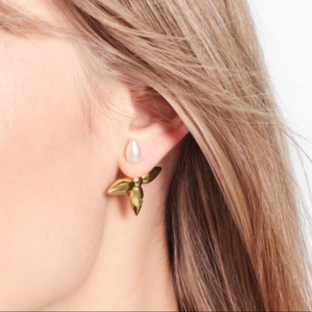 New Louis Vuitton LOUISETTE Gold/Pearl Stud Earrings: Full Set (Box, Duster)